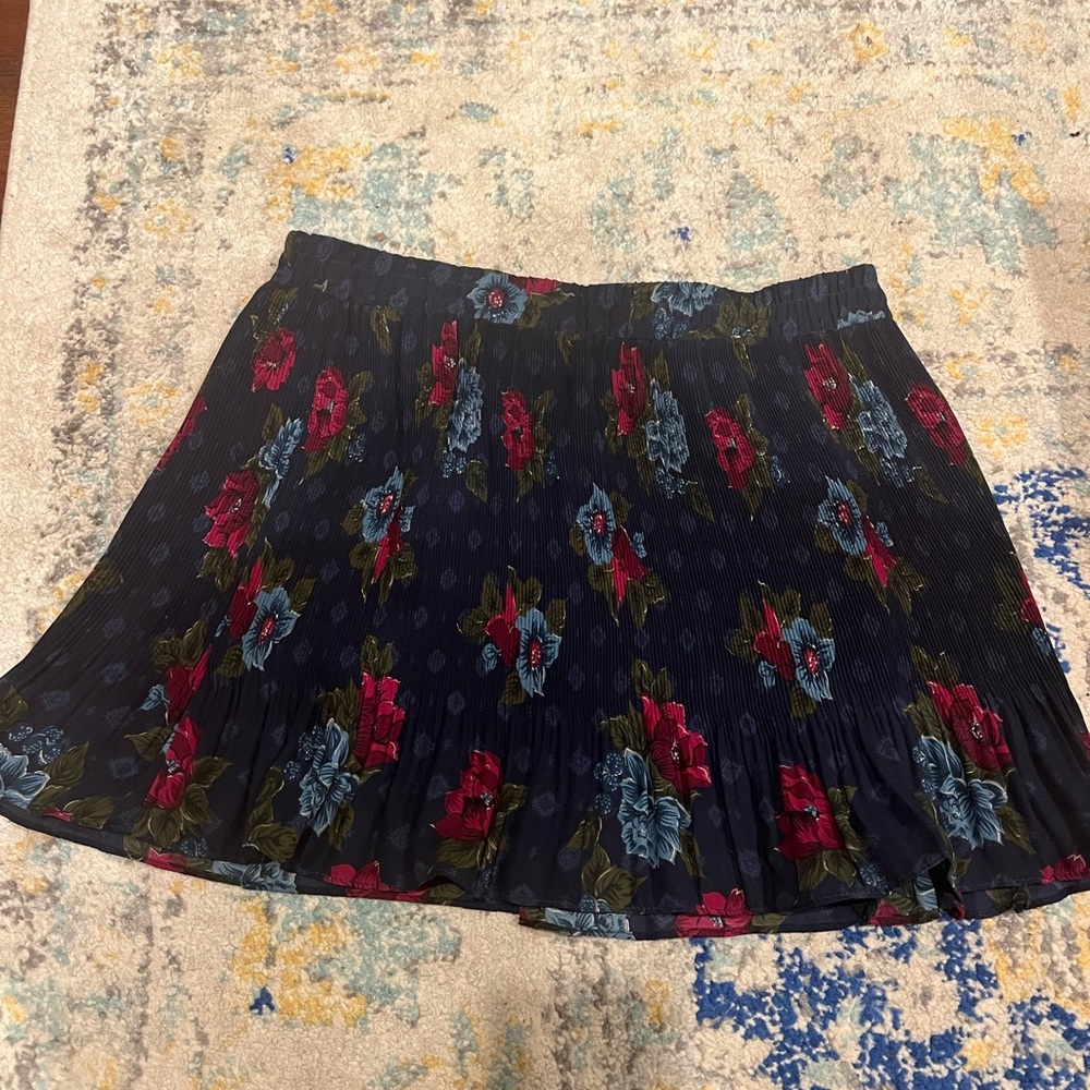 Adorable floral skirt